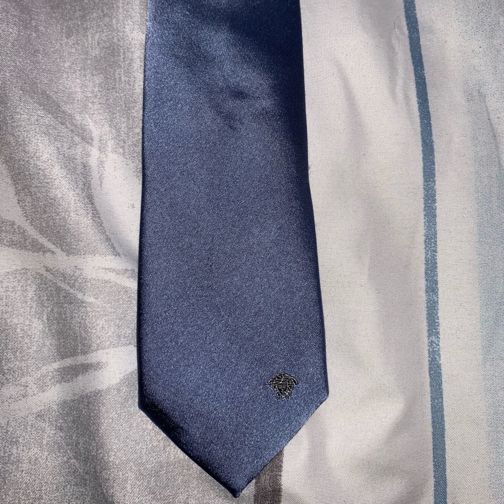 Versace Tie never worn Amazing condition